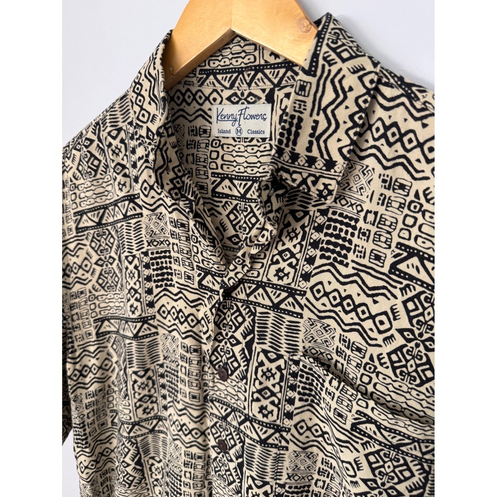 Kenny Flowers Island Classics Mens Medium Tribal Geometric Rayon Aloha Shirt Tan
